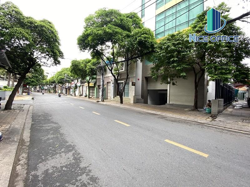 Đường Nguyễn Bỉnh Khiêm, quận Gò Vấp trước tòa nhà Saigon Home Building
