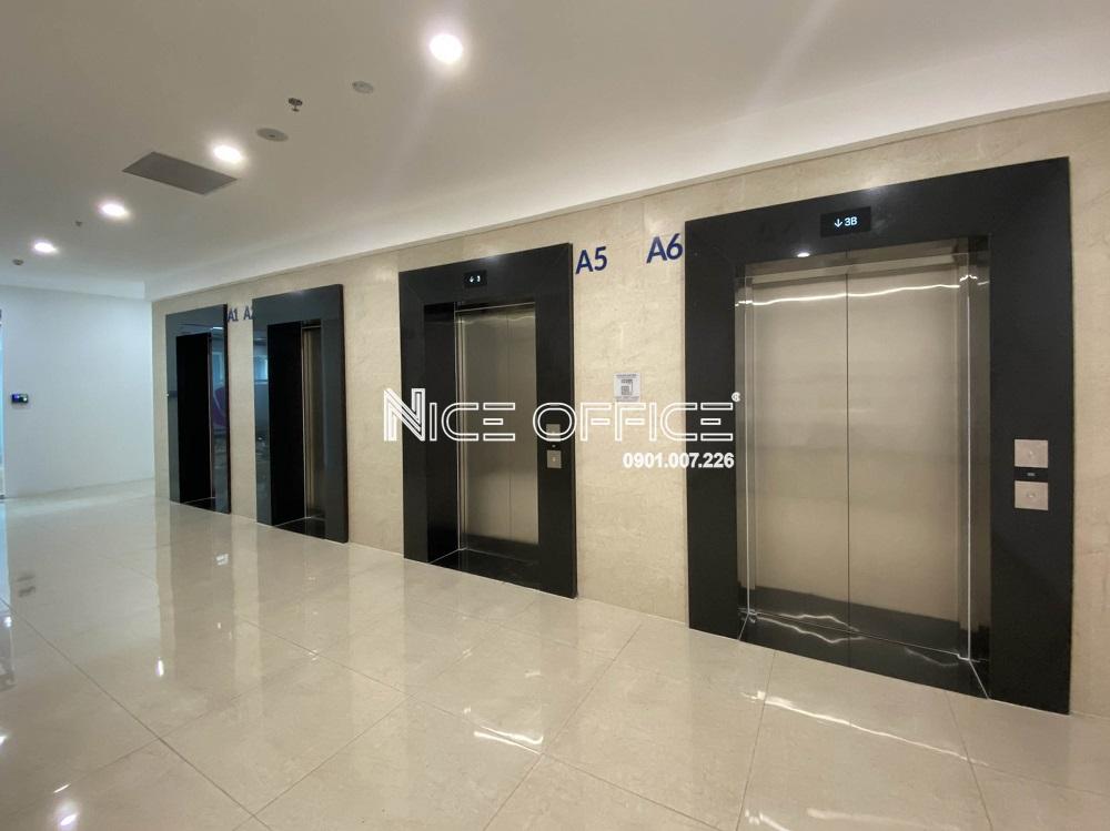 khu-vuc-thang-may-toc-do-cao-khoi-van-phong-toa-nha-republic-plaza