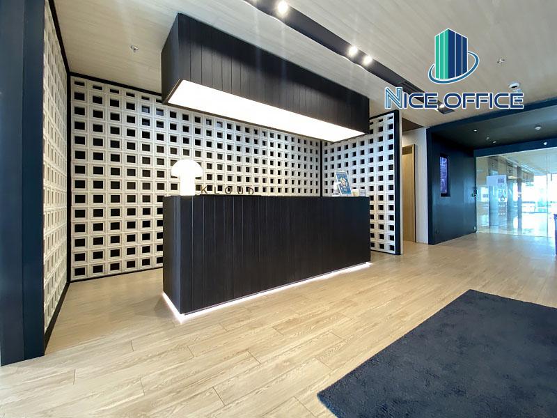 Lễ tân tại văn phòng trọn gói Saigon Centre 2 - KLOUD Serviced Center