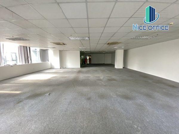 Mặt bằng trống tại tòa nhà văn phòng Athena Building