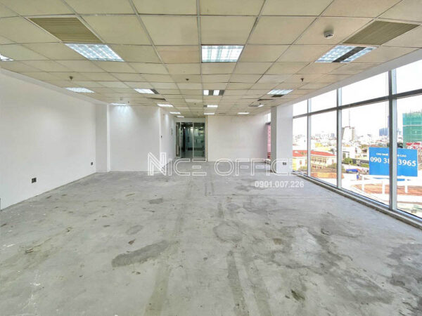 Mặt bằng trống sàn thô tại tòa nhà Intan Building