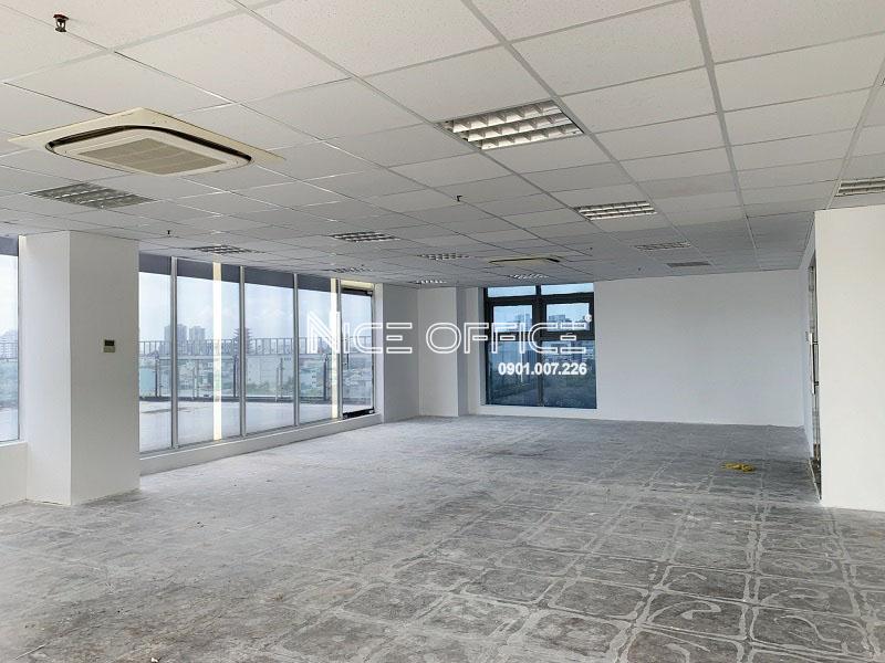 mat-bang-trong-tai-toa-nha-acm-building