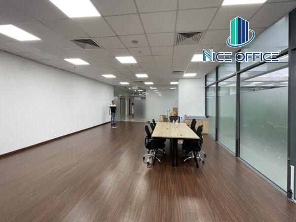 Văn phòng điển hình tại tòa nhà Republic Plaza