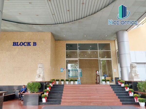 Lối vào khu B tòa nhà Waseco Building