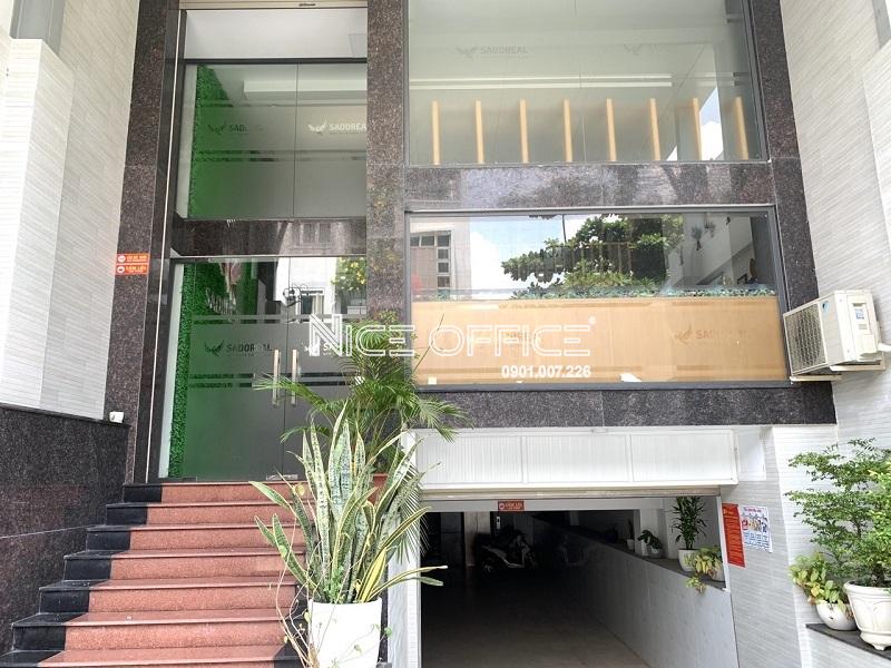 TÒA NHÀ SADO REAL BUILDING - Hình ảnh 4
