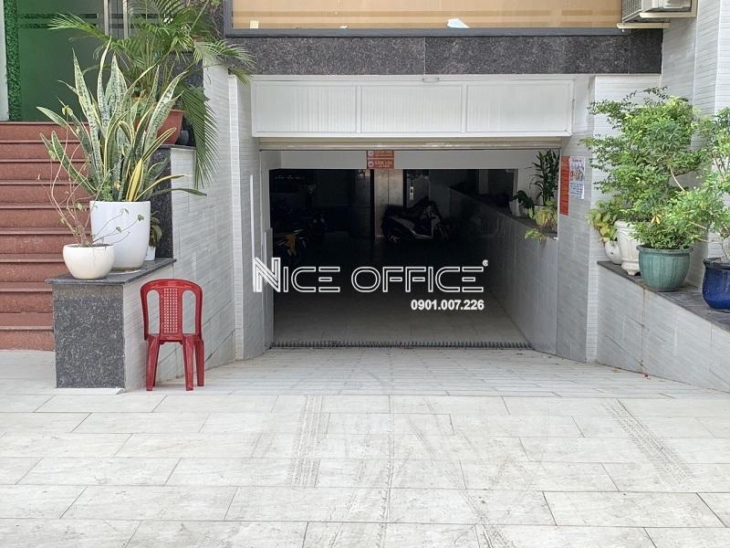 TÒA NHÀ SADO REAL BUILDING - Hình ảnh 5