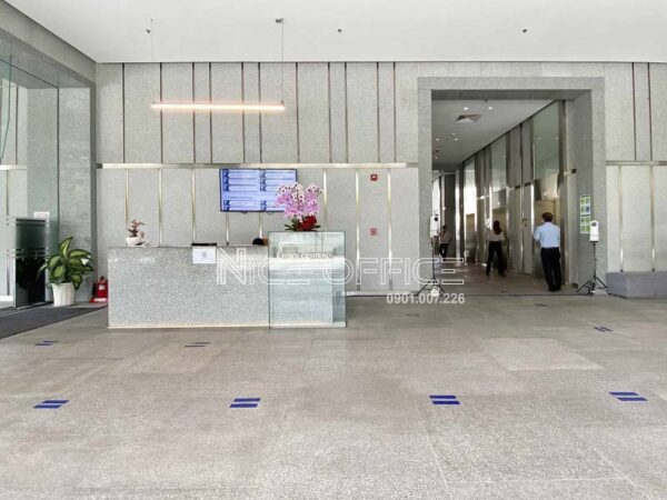 Sảnh đón khách tại tòa nhà Etown Central Tower