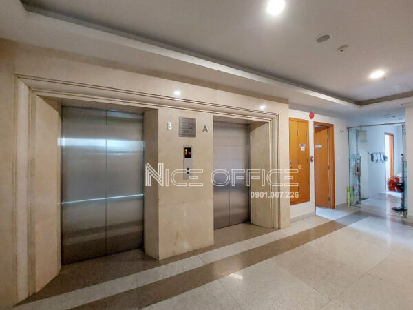 Thang máy tại tòa nhà WMC Tower