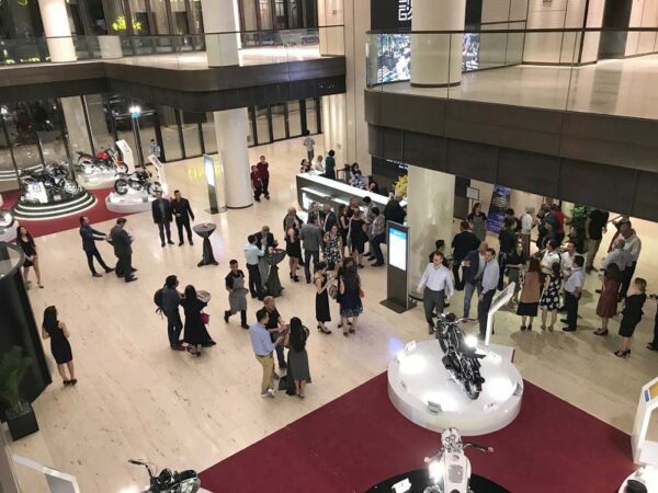 Tiệc khai trương tòa nhà Deutsches Haus