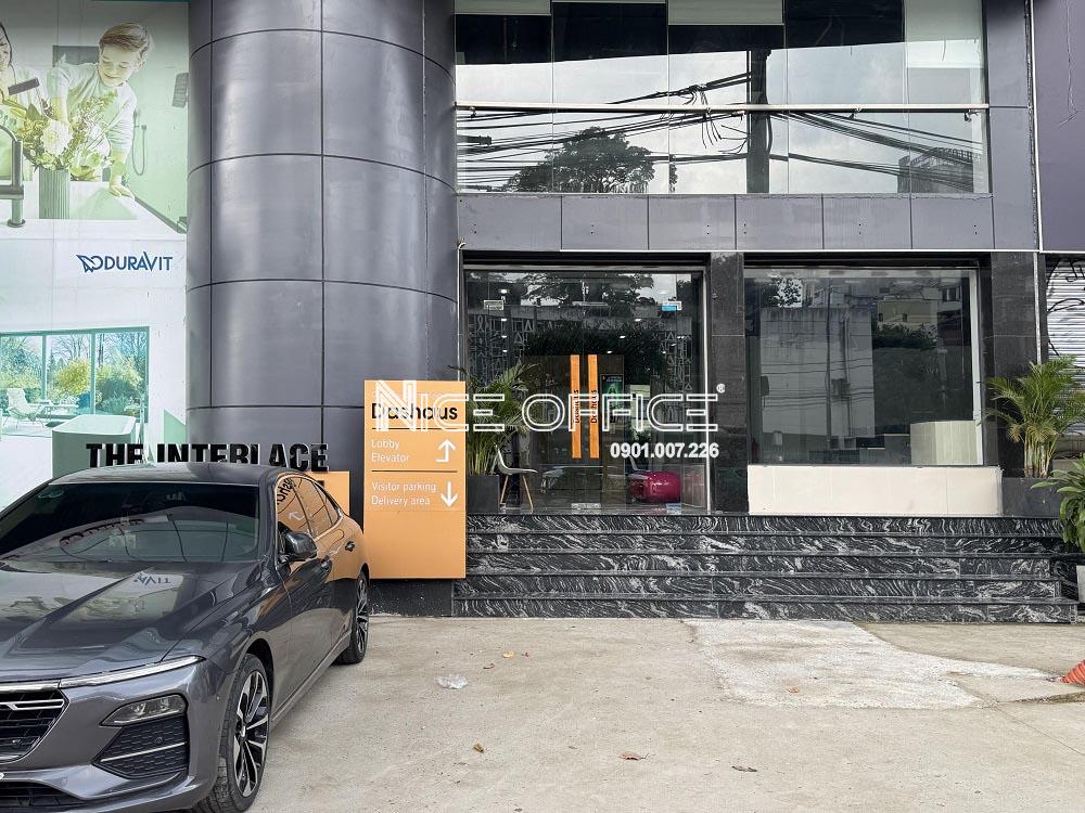 cong-chinh-vao-dashaus-the-interlace