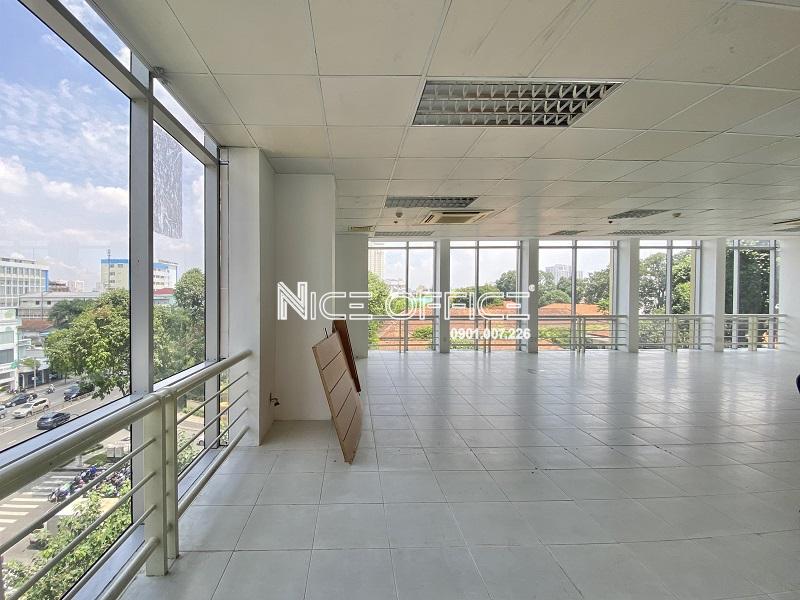 dien-tich-trong-cho-thue-tai-toa-nha-phuong-nam-building-voi-hai-mat-view-thong-thoang