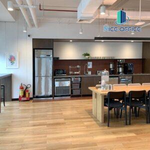 Khu vực pantry tại tầng lửng của văn phòng trọn gói The Sentry - Sonatus Tower