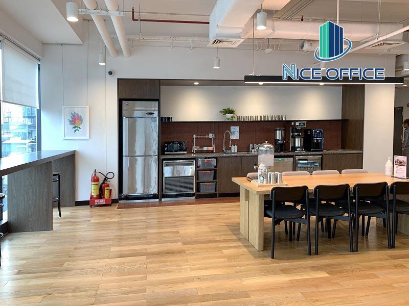 Khu vực pantry tại tầng lửng của văn phòng trọn gói The Sentry - Sonatus Tower