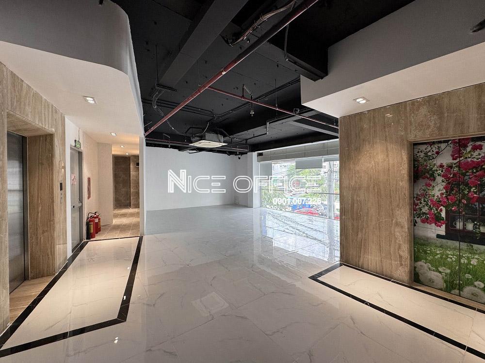 khu-vuc-thang-may-tai-dashaus-the-interlace