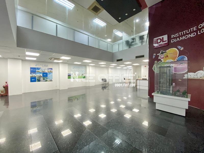 mat-bang-trong-tai-tang-tret-toa-nha-pax-sky-truong-dinh