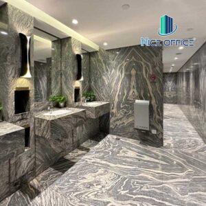 Nhà vệ sinh tại mỗi tầng