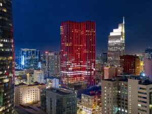 Saigon Times Square lung linh về đêm