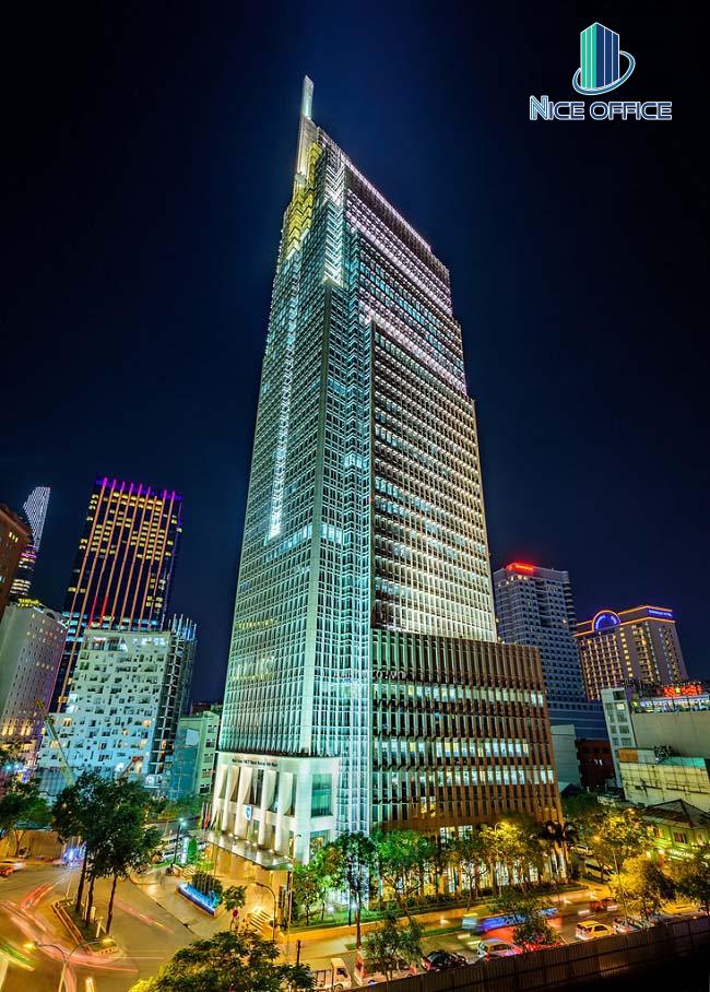 Tòa nhà Vietcombank Tower lung linh về đêm