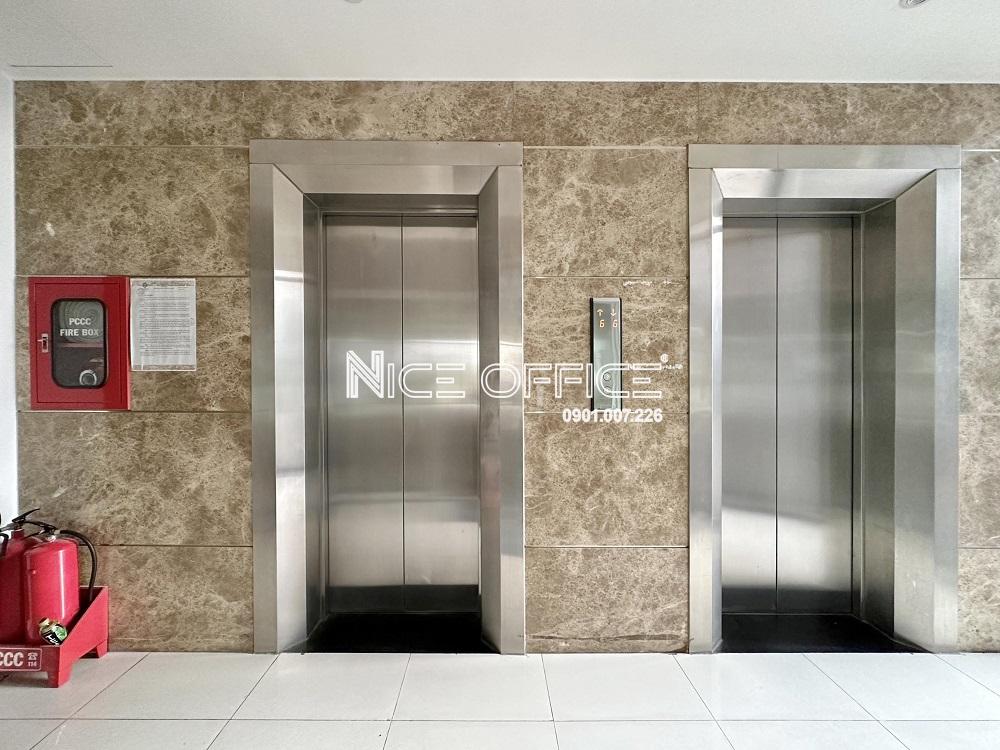 hai-thang-may-tai-toa-nha-dai-phuc-tower