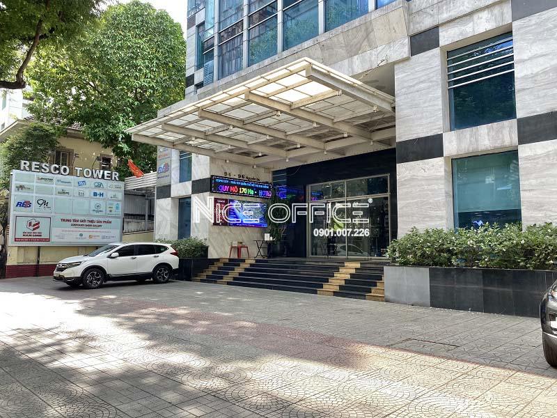 khuon-vien-phia-truoc-toa-nha-resco-tower