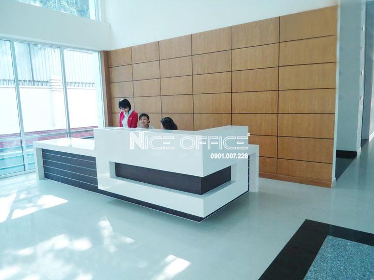 le-tan-tai-toa-nha-resco-tower