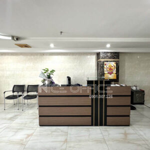 Lễ tân tại tòa nhà Minh Tinh Building