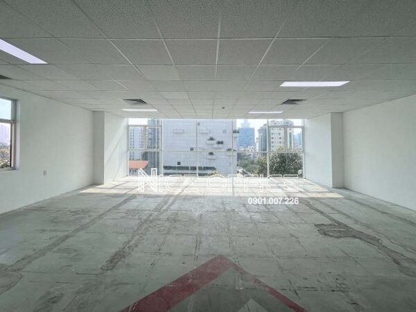 Mặt bằng trống cho thuê tại tòa nhà NNC Building