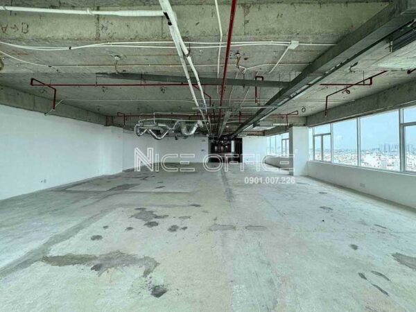 Mặt bằng trống cho thuê view mặt trước tòa nhà Dreamplex 195 Building