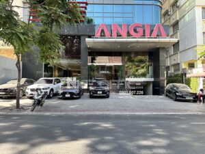 Mặt tiền tòa nhà Rosana Tower rộng rãi thông thoáng