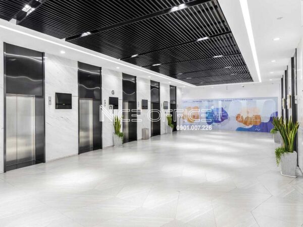 Sảnh thang máy tại Viettel Complex Tower B
