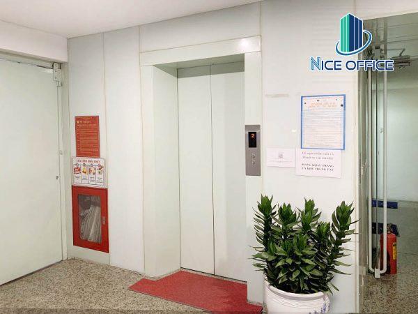 Thang máy tại tòa nhà Saigon House Building quận 4