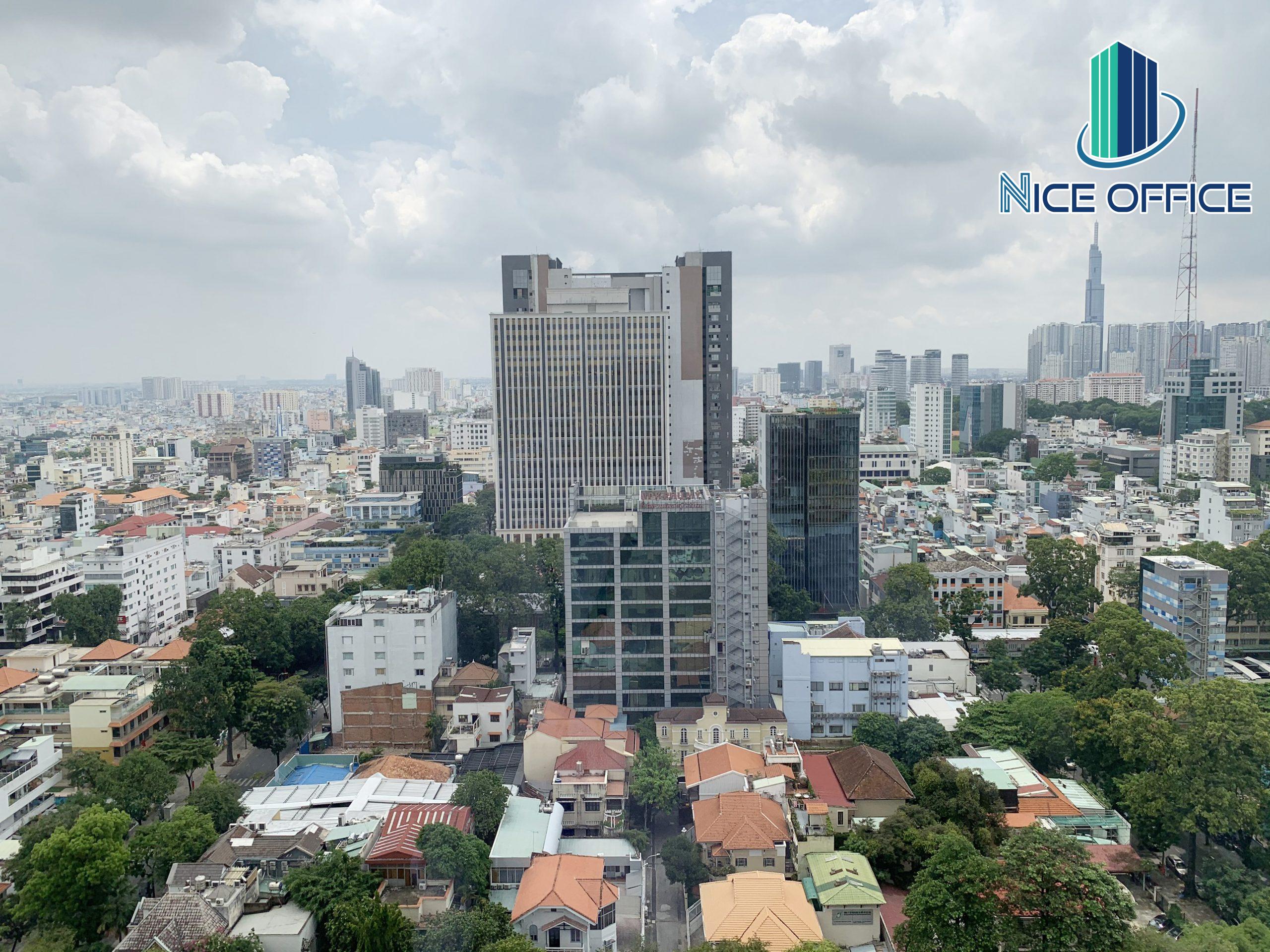 View toàn cảnh thành phố từ tầng 15 tòa nhà Empress Tower quận 1