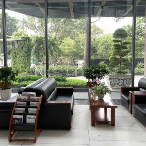Khu vực chờ tại sảnh trệt tòa nhà TTC Building