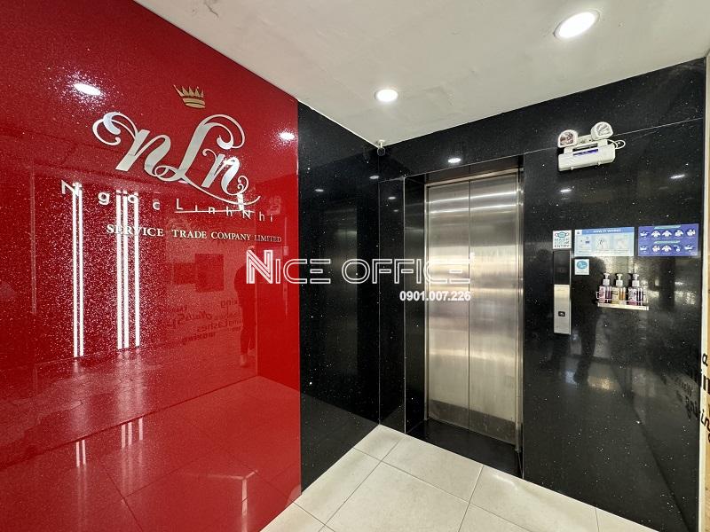 khu-vuc-thang-may-tai-toa-nha-ngoc-linh-nhi-building