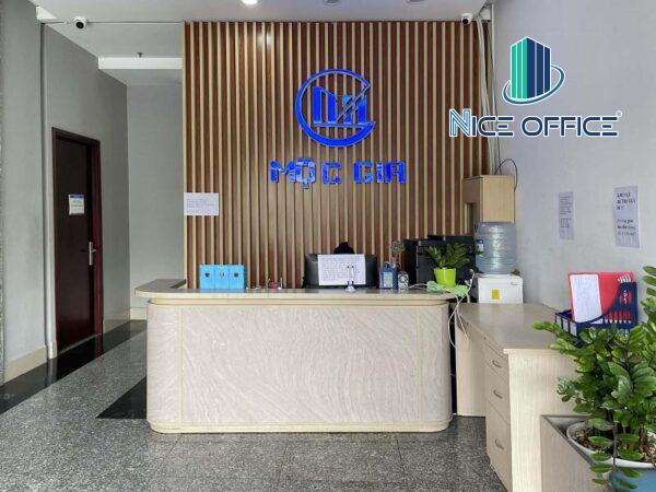 Lễ tân tại tòa nhà Mộc Gia Nguyễn Oanh