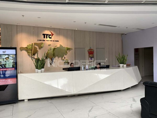 Lễ tân tại tòa nhà TTC Building