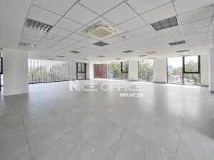 Mặt bằng trống cho thuê view mặt trước tại tòa nhà Akuruhi Tower