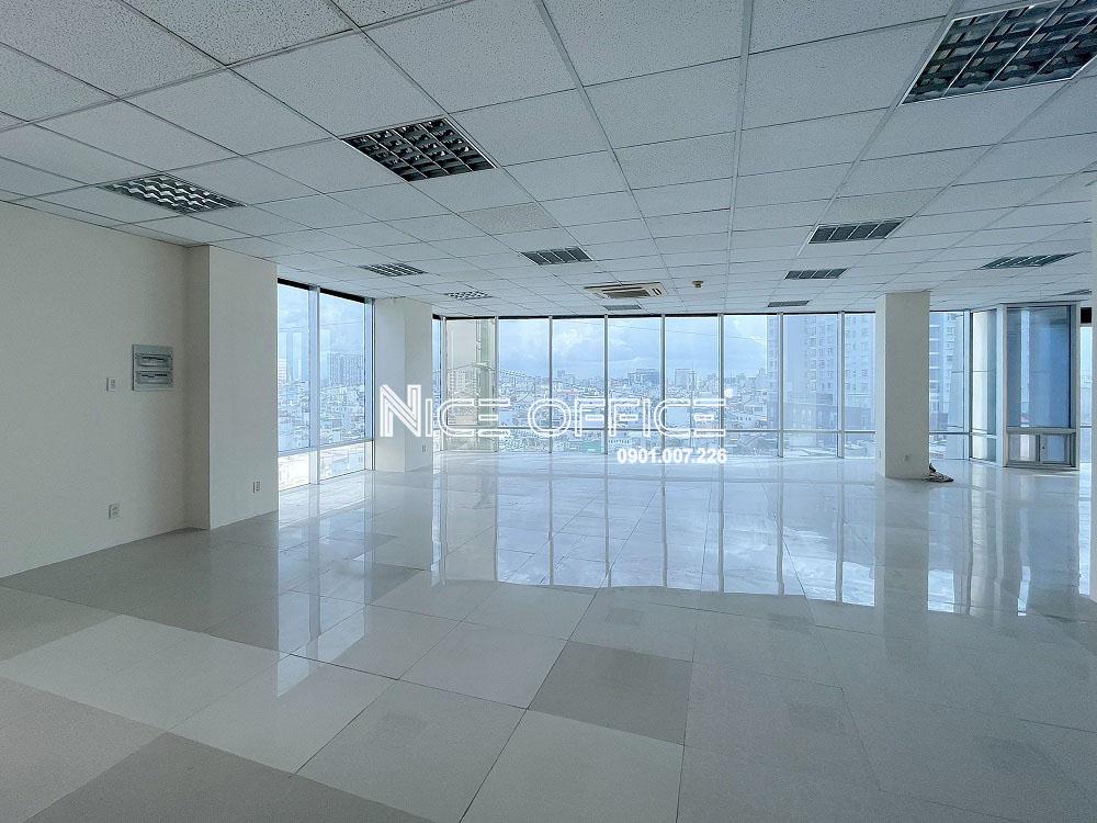 mat-bang-trong-tai-toa-nha-ha-phan-building-phan-xich-long