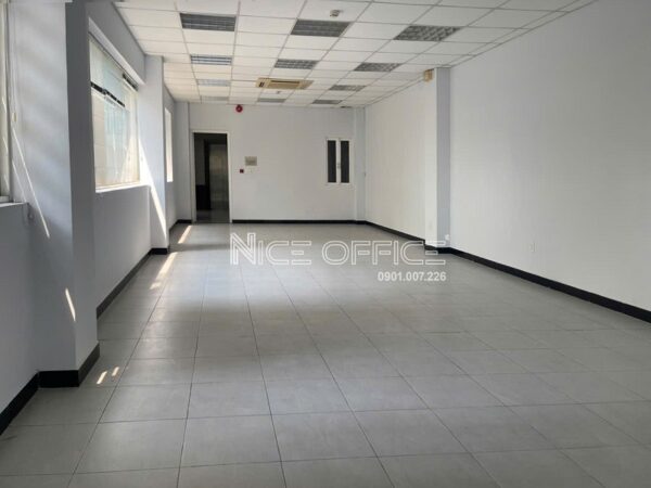 Mặt bằng trống thực tế tại tòa nhà 168NCT