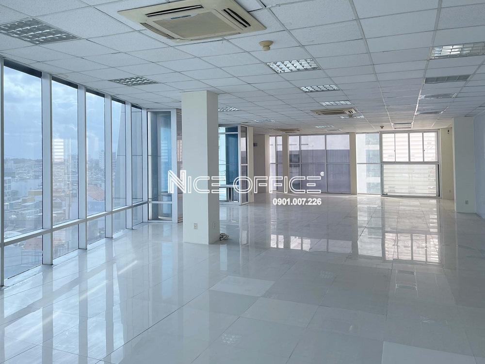 mat-bang-trong-view-mat-truoc-tai-toa-nha-ha-phan-building-phan-xich-long