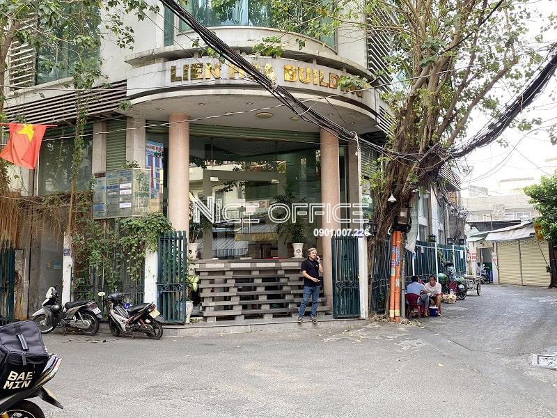 mat-tien-toa-nha-lien-hoa-building-quan-3