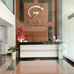 Quầy lễ tân tại tòa nhà Gia Thy Building
