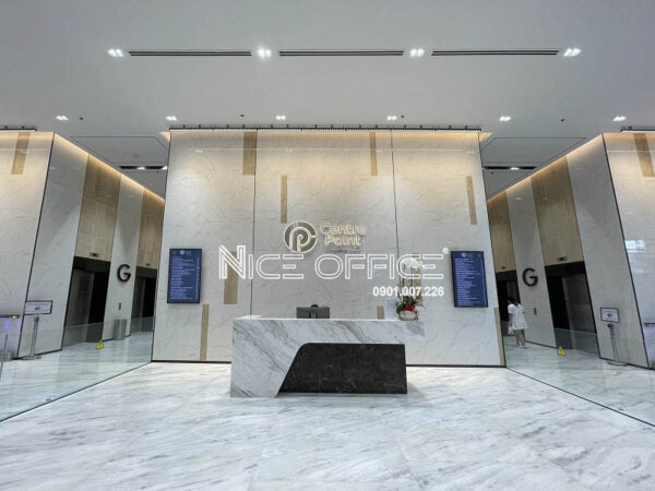 Sảnh lễ tân tại Centre Point Tower