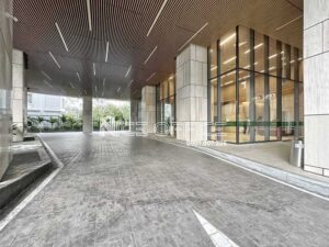 Sảnh vào tòa nhà Opal Tower