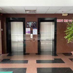 Thang máy tại tòa nhà Gia Thy Building
