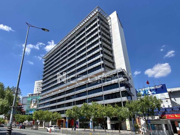 Tòa nhà Centre Point Tower đường Nguyễn Văn Trỗi, quận Phú Nhuận