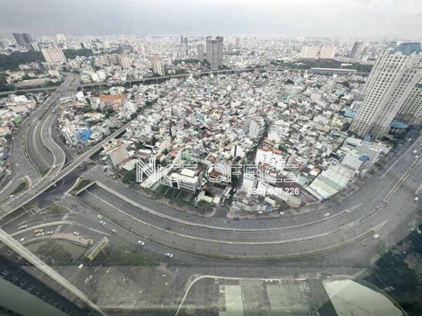 View đường Nguyễn Hữu Cảnh nhìn từ tầng 30 tòa nhà Opal Tower