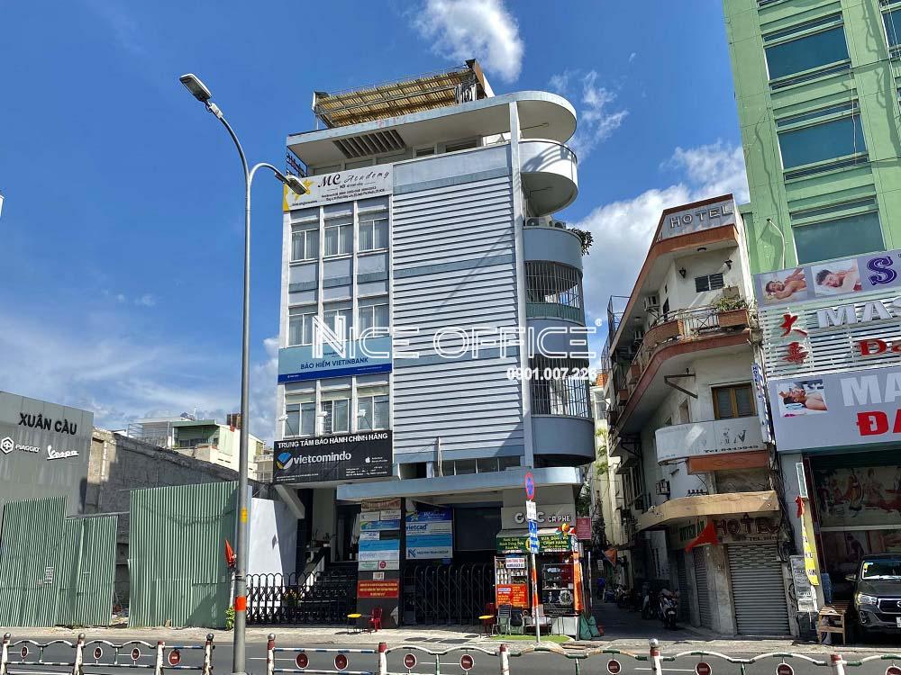 TÒA NHÀ AIA BUILDING