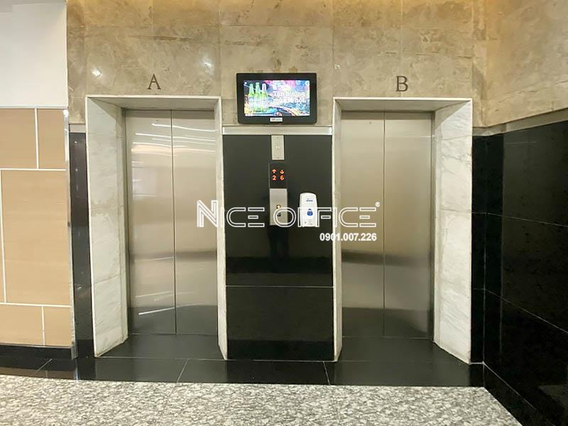 hai-thang-may-tai-opera-view-building-quan-1