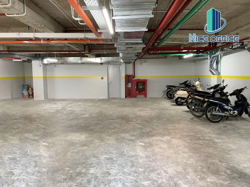 ham-xe-tai-su17-building-quan-phu-nhuan Tòa nhà Su17 đầu tư 2 hầm đáp ứng số lượng chỗ để xe cho toàn bộ khối văn phòng